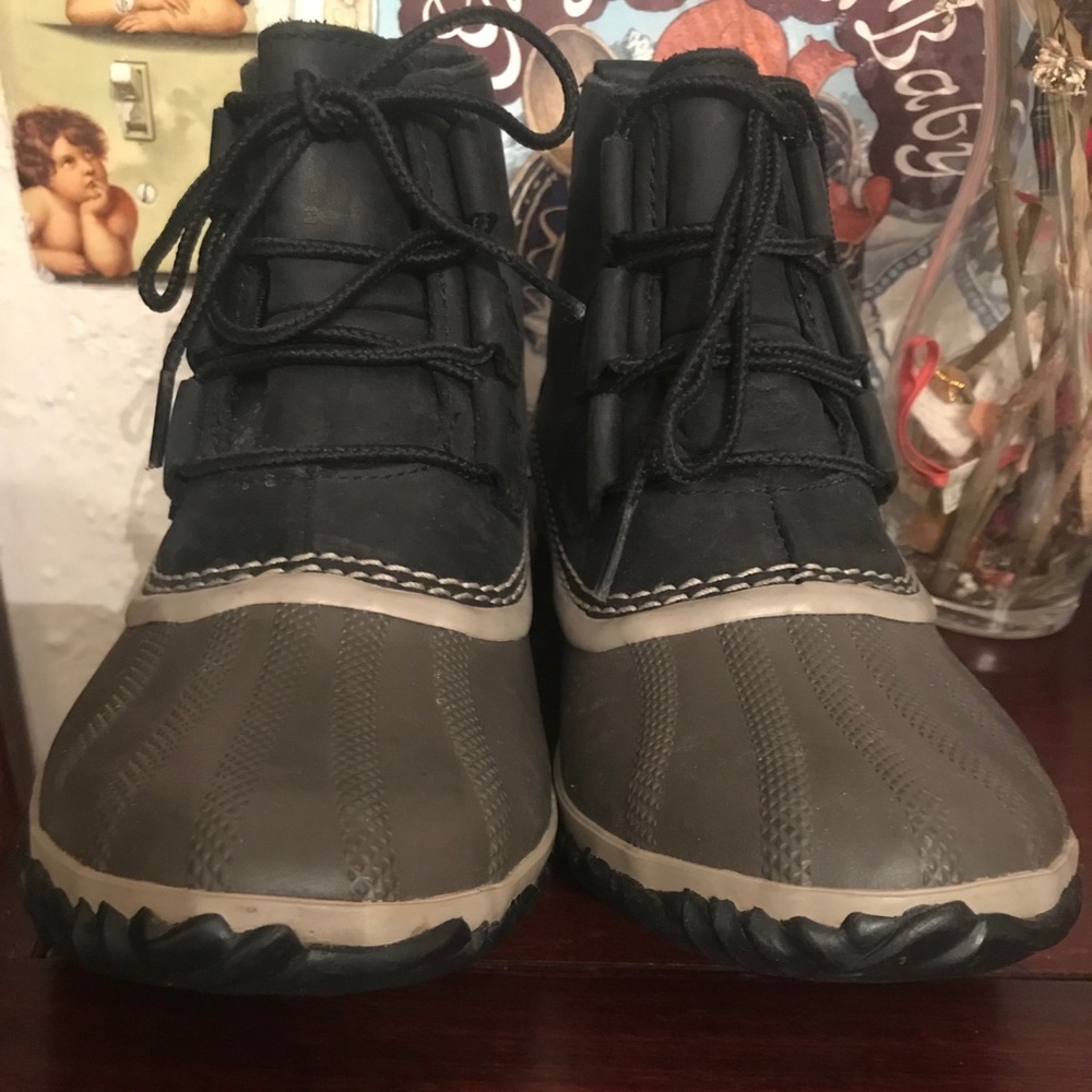 Winter boots with fur lining